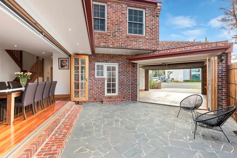 Heritage brick home courtyard — Middle Park, completed by Nicon Built