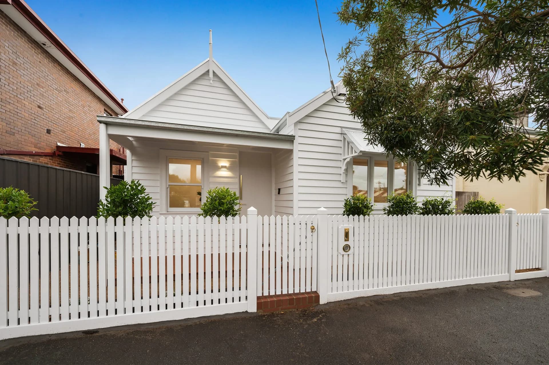 Roofing repairs and maintenance in Melbourne by Nicon Built