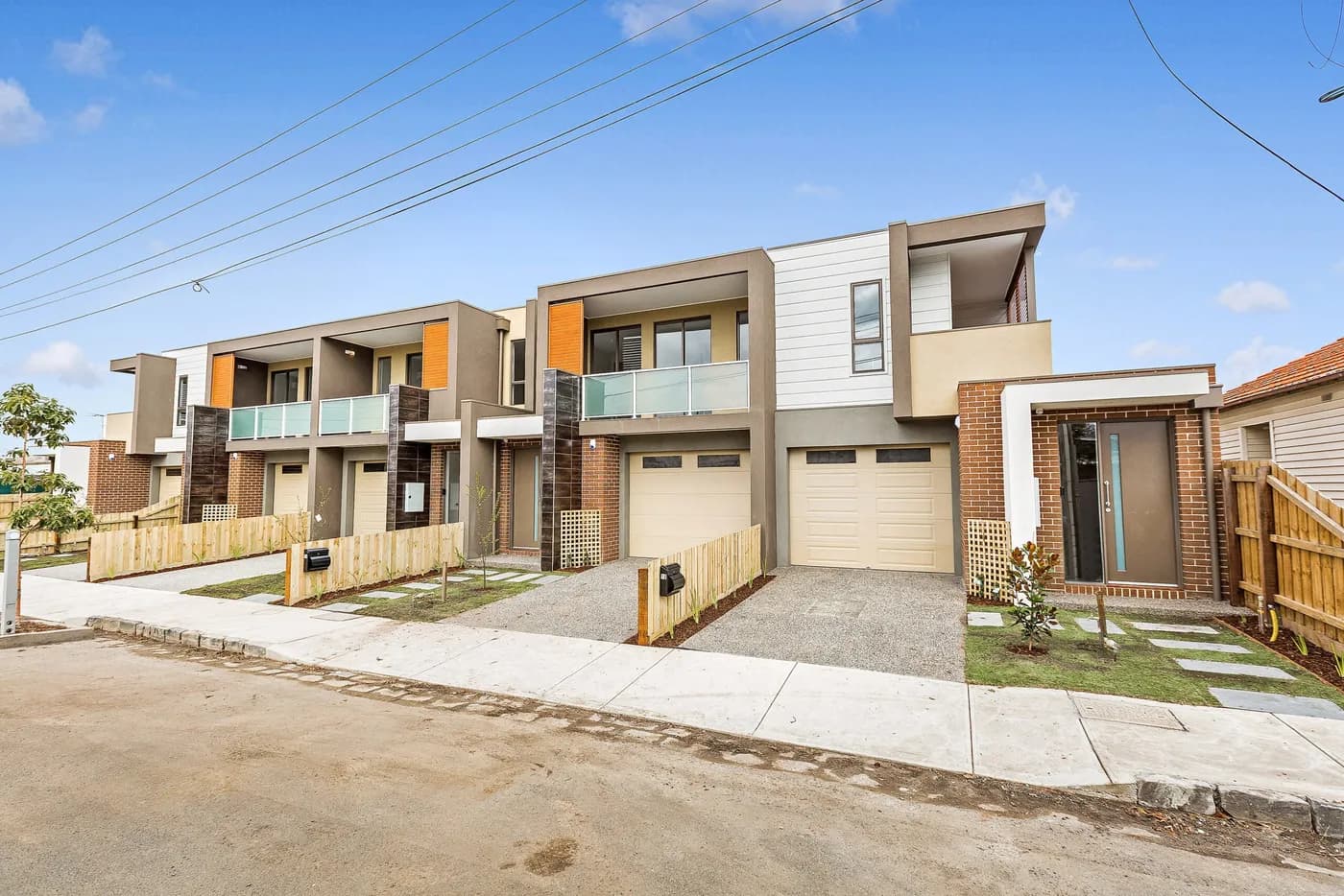 New brick and render townhouse development — Nicon Built